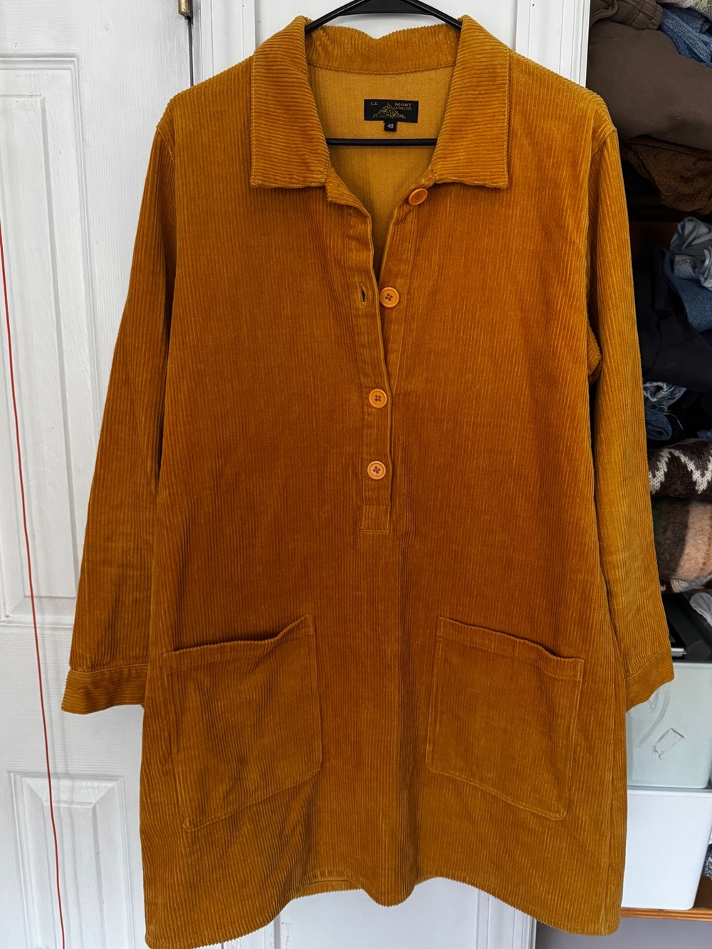 VINTAGE Le Mont St Michel Dress